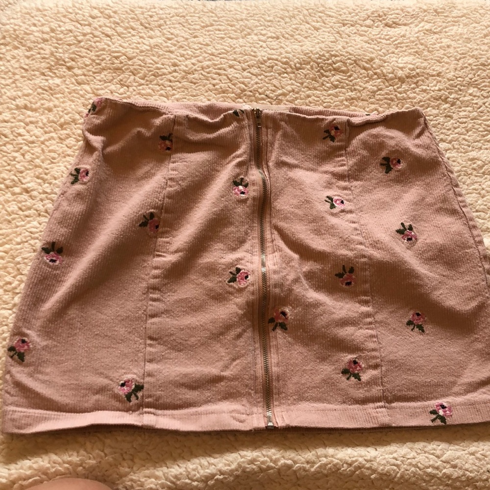 Floral pink zip up skirt